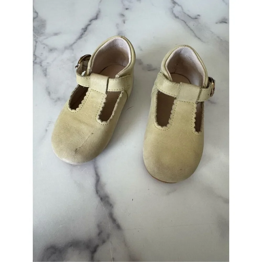 Indi & Co pastel Green Leather t-Bar vintage style imported baby girls 8 Mary Ja